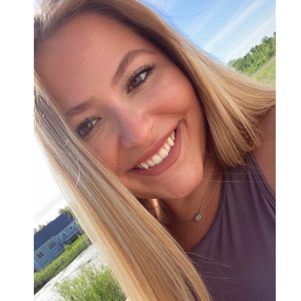 Meet your Posher, Skylar